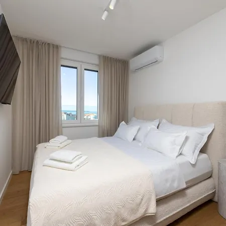 Ariela Znjan Apartamento