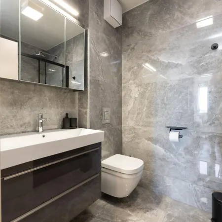 Ariela Znjan Apartamento Split